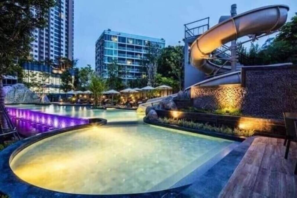 Unixx Condo Pattaya Near Walking Street Εξωτερικό φωτογραφία
