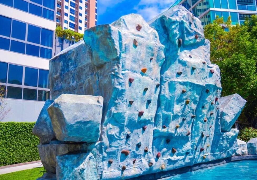 Unixx Condo Pattaya Near Walking Street Εξωτερικό φωτογραφία
